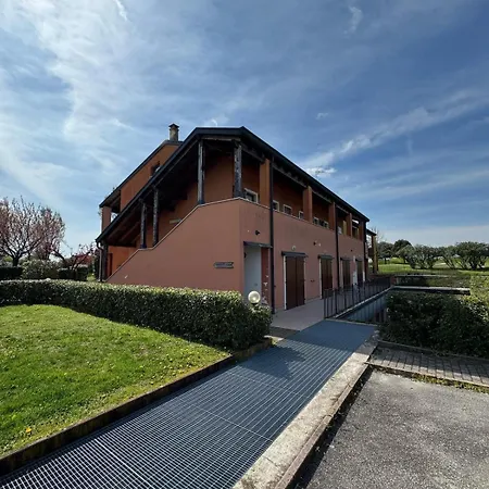Garda Holidays - Garda * Castelnuovo del Garda